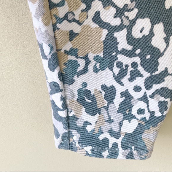 Spanx Jean-ish Ankle Leggings in Blue Abstract Floral Size L - Picture 9 of 12
